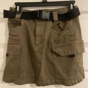 Forever 21 army green skirt with black belt